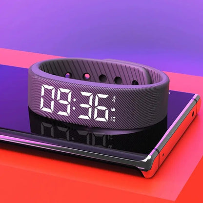 Harlwick™ Smart Fitness Tracker